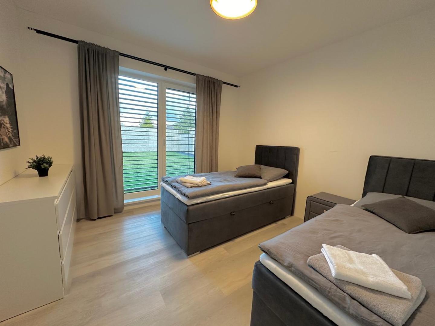 Klimatizovany Apartmanovy Dom S Virivkou, 9A Senec Bagian luar foto